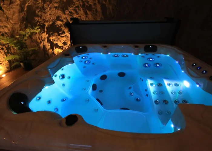 21 Route De Saumur *