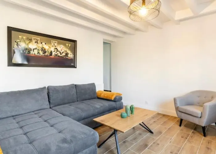 21 Route De Saumur Parnay