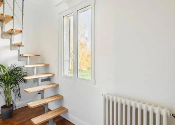 21 Route De Saumur Ferienhaus